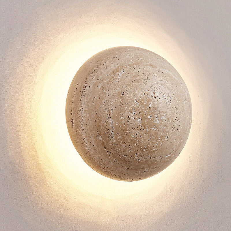 Esther – Halbrunde Wandlampe aus Naturstein