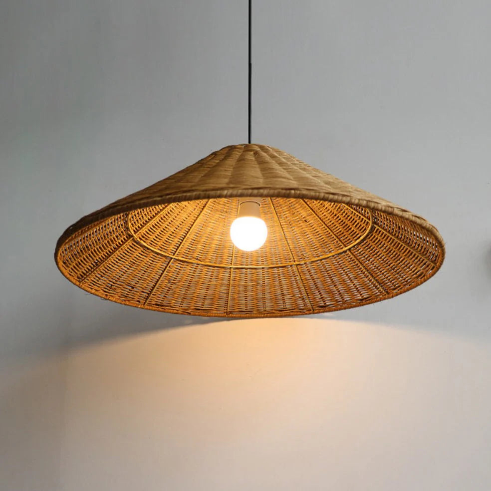 Niva – Boho Pendelleuchte aus Rattan