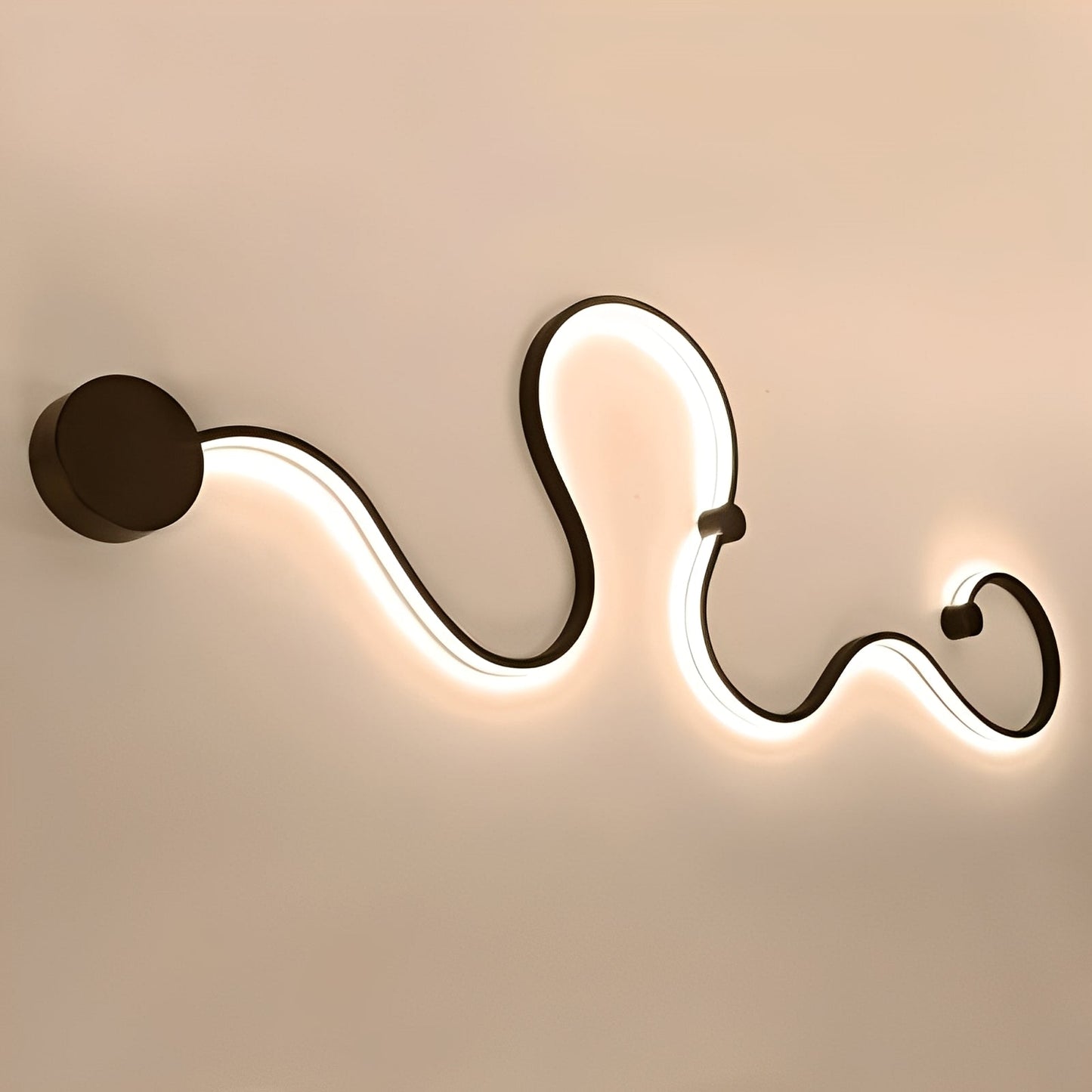 Mya – Einfache LED-Wandleuchte