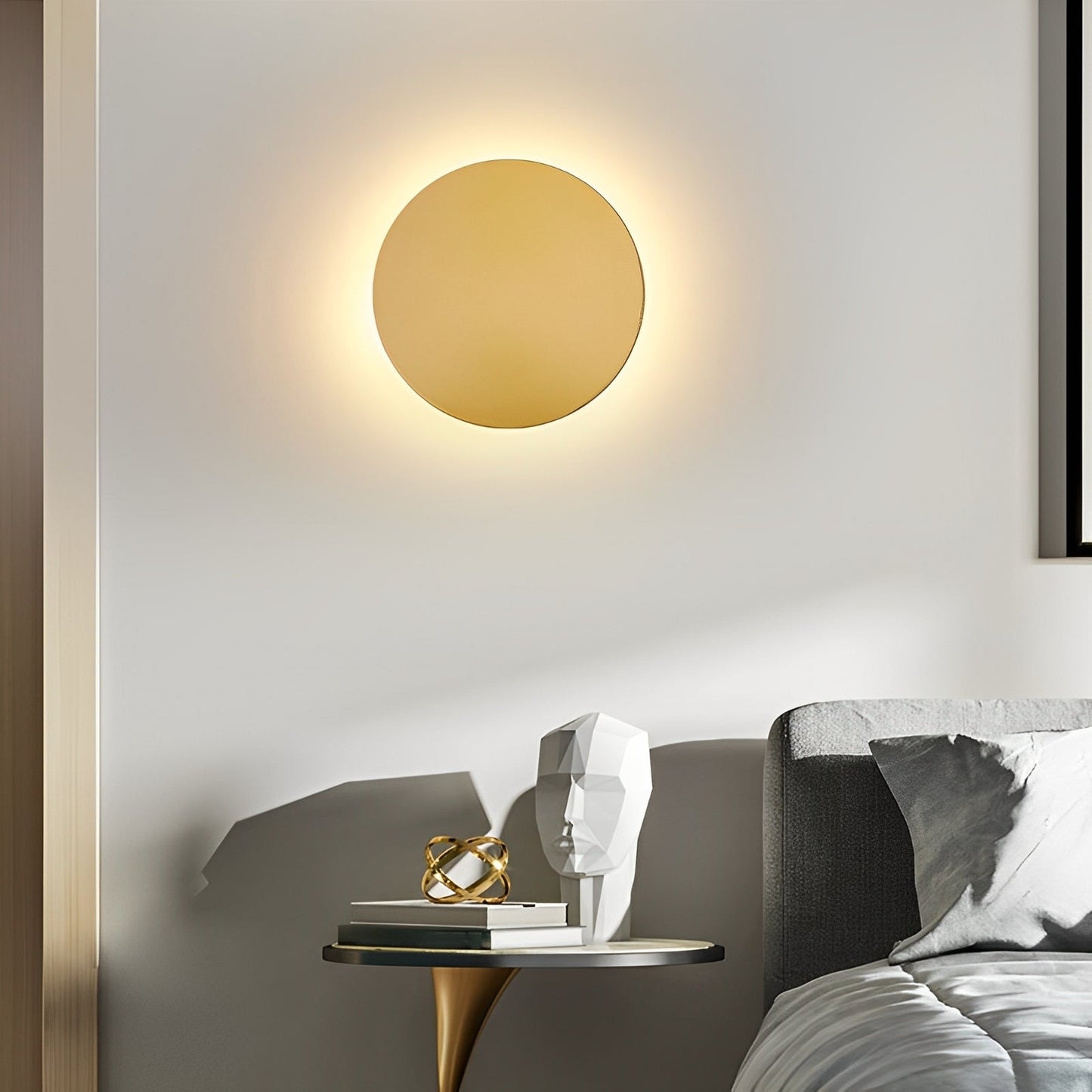 Sylvia – Schicke Wandlampe mit runder Form und warmem Licht