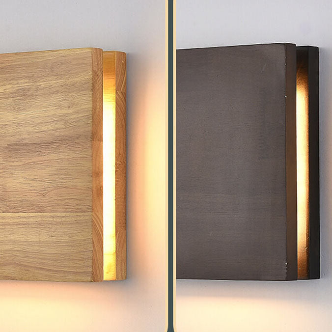 Norah – Wandlampe aus Massivholz