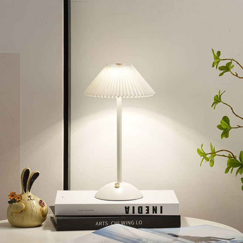 Cleah – Klappbare Nachttischlampe mit Ladestation