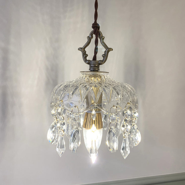 Amy – Französische Vintage-Kristall-Wandlampe