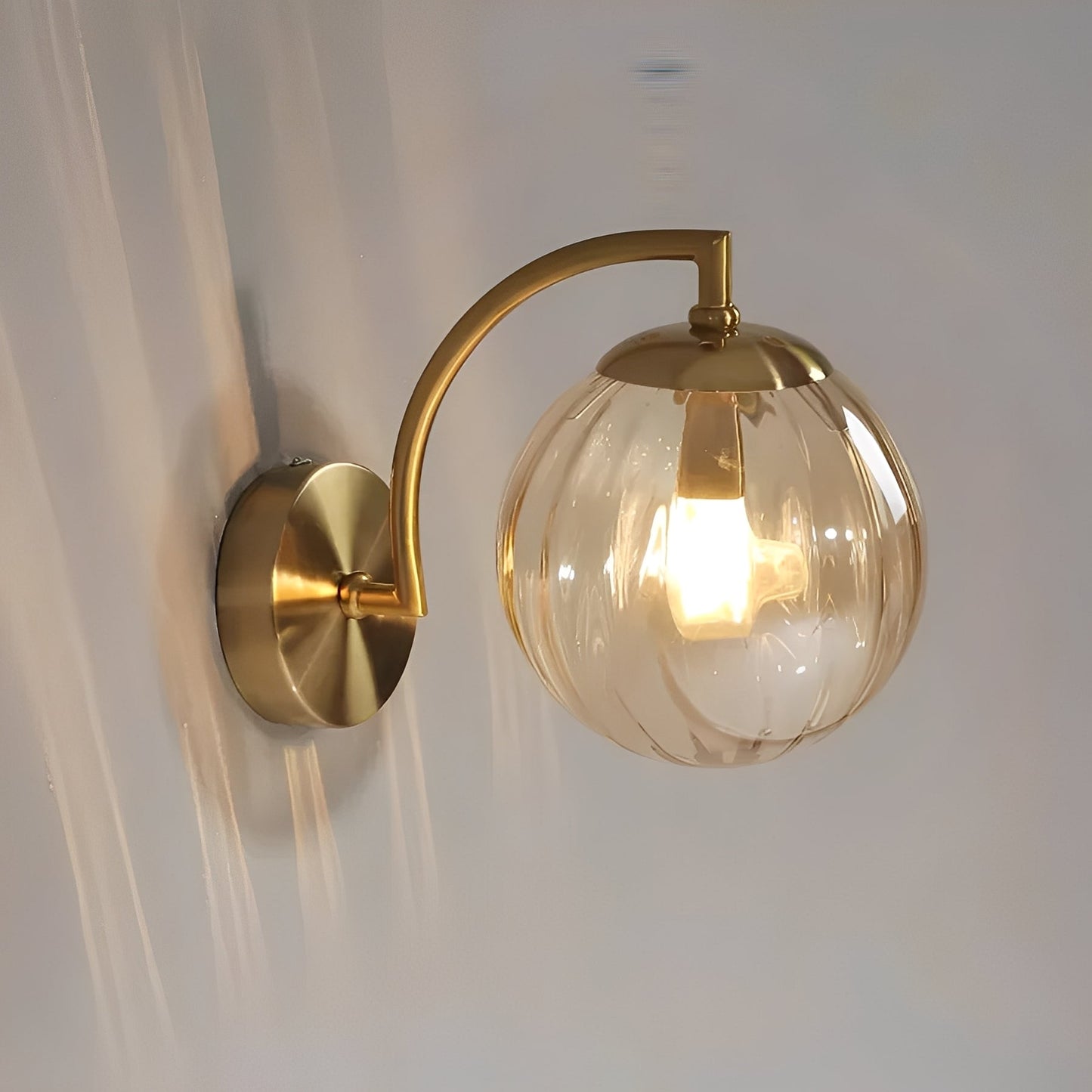 Tessa – Farbige Glas-Wandleuchte