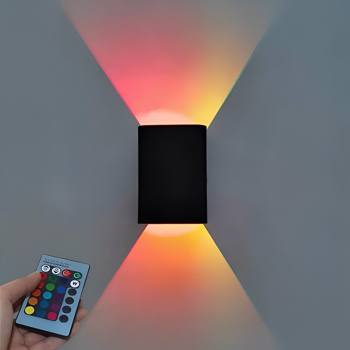 Lucia – Quadratische Leuchtende LED-Wandlampe