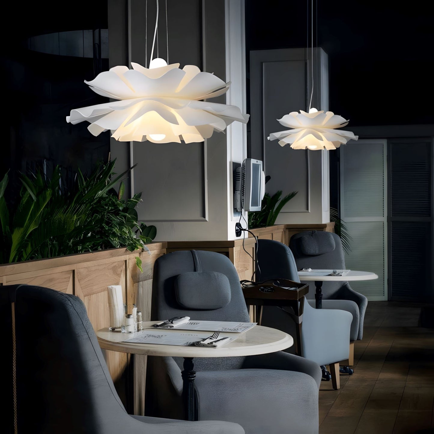 Blooming Brilliance - Moderne florale Pendelleuchte