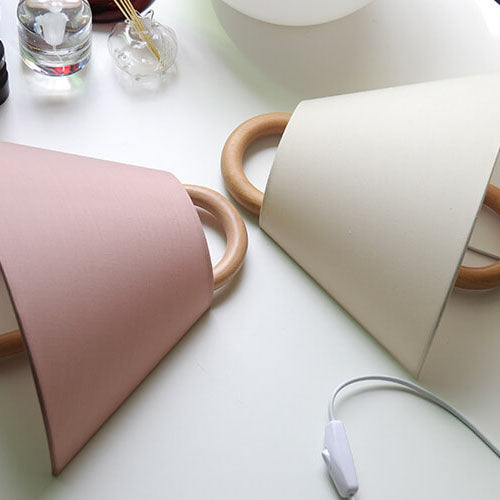Aurelia – LED Wandlampe aus Buchenholz