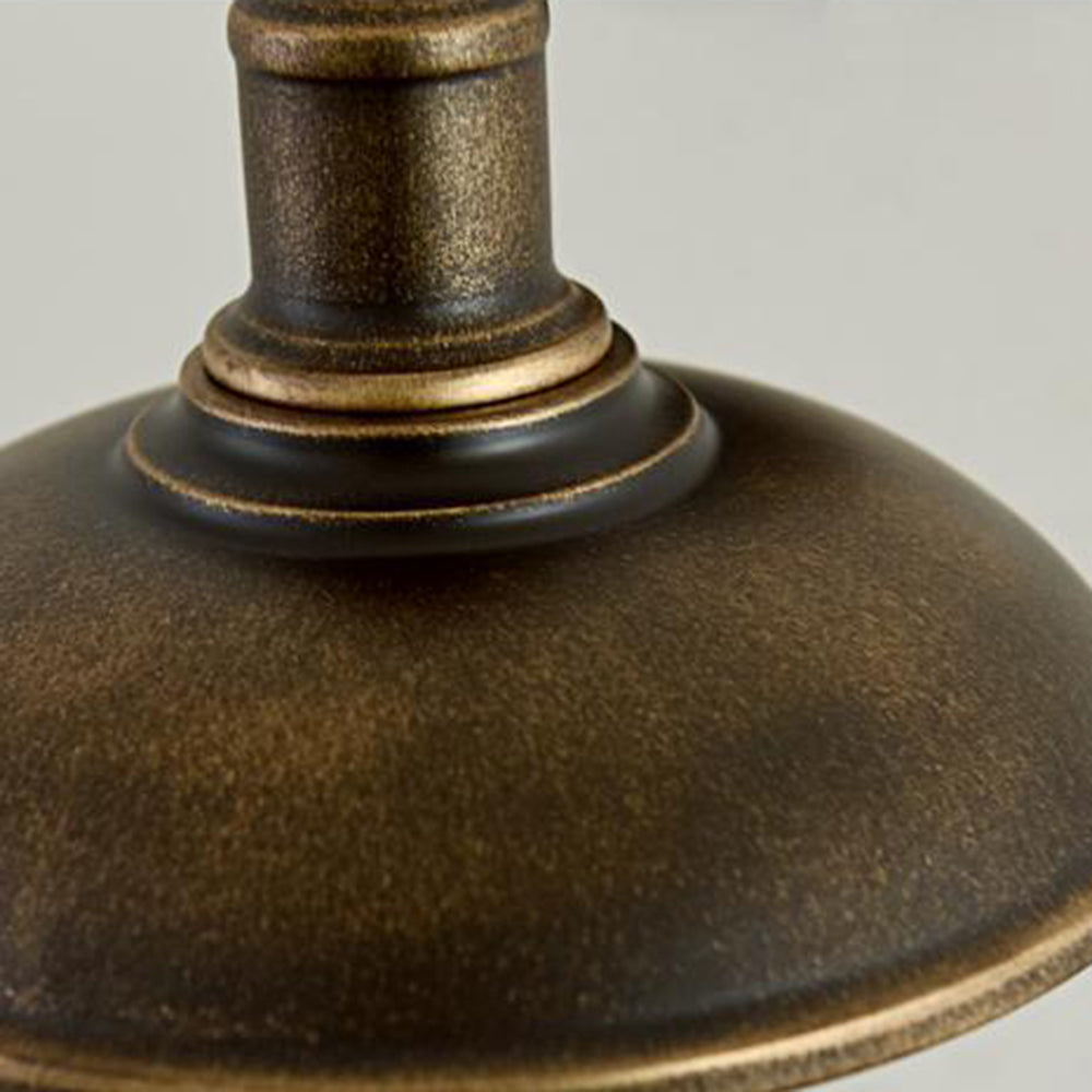 Lean – Retro Eisen Wandlampe