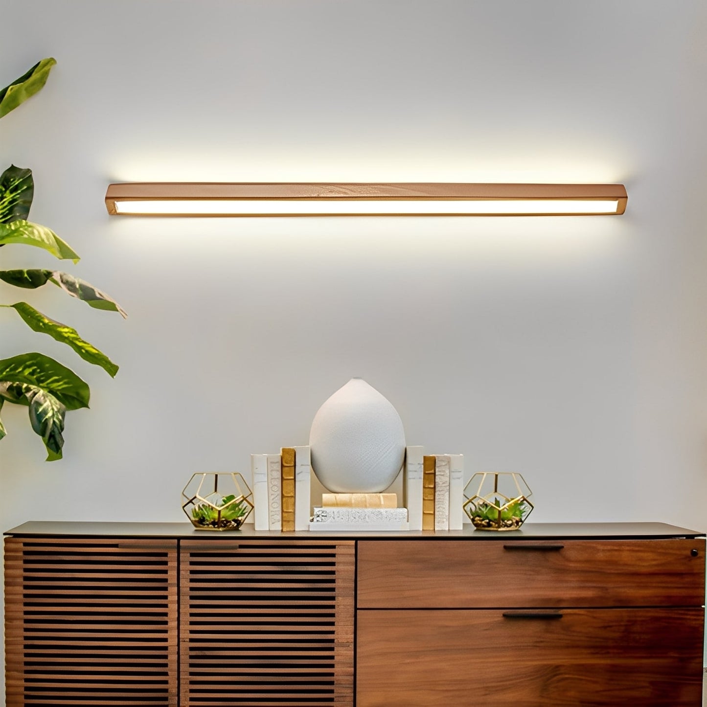 Leona – Einfache Wandlampe