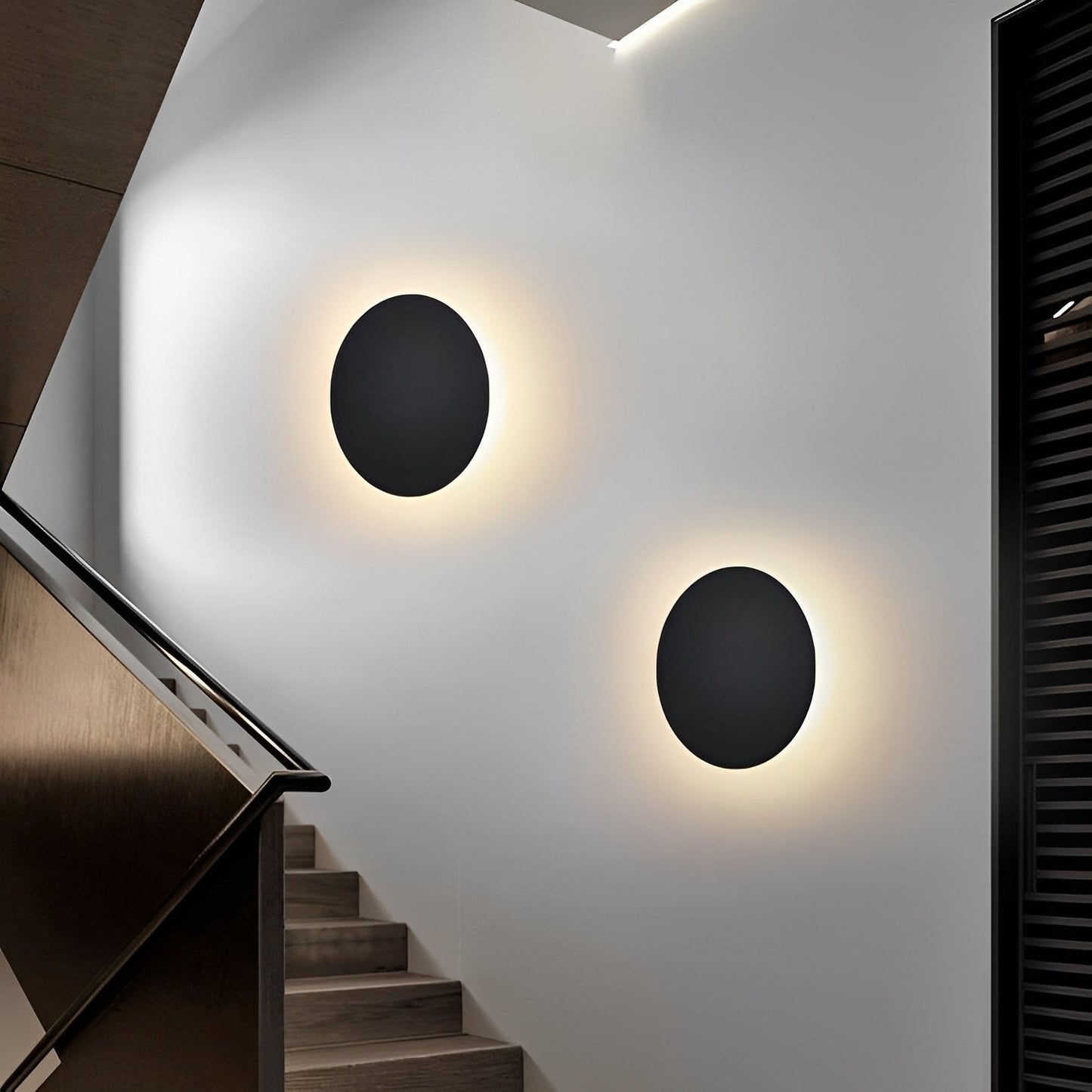 Sylvia – Schicke Wandlampe mit runder Form und warmem Licht