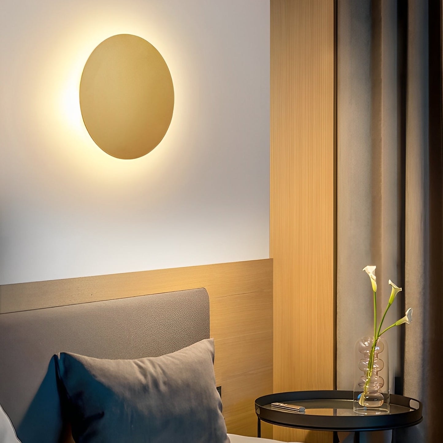 Sylvia – Schicke Wandlampe mit runder Form und warmem Licht
