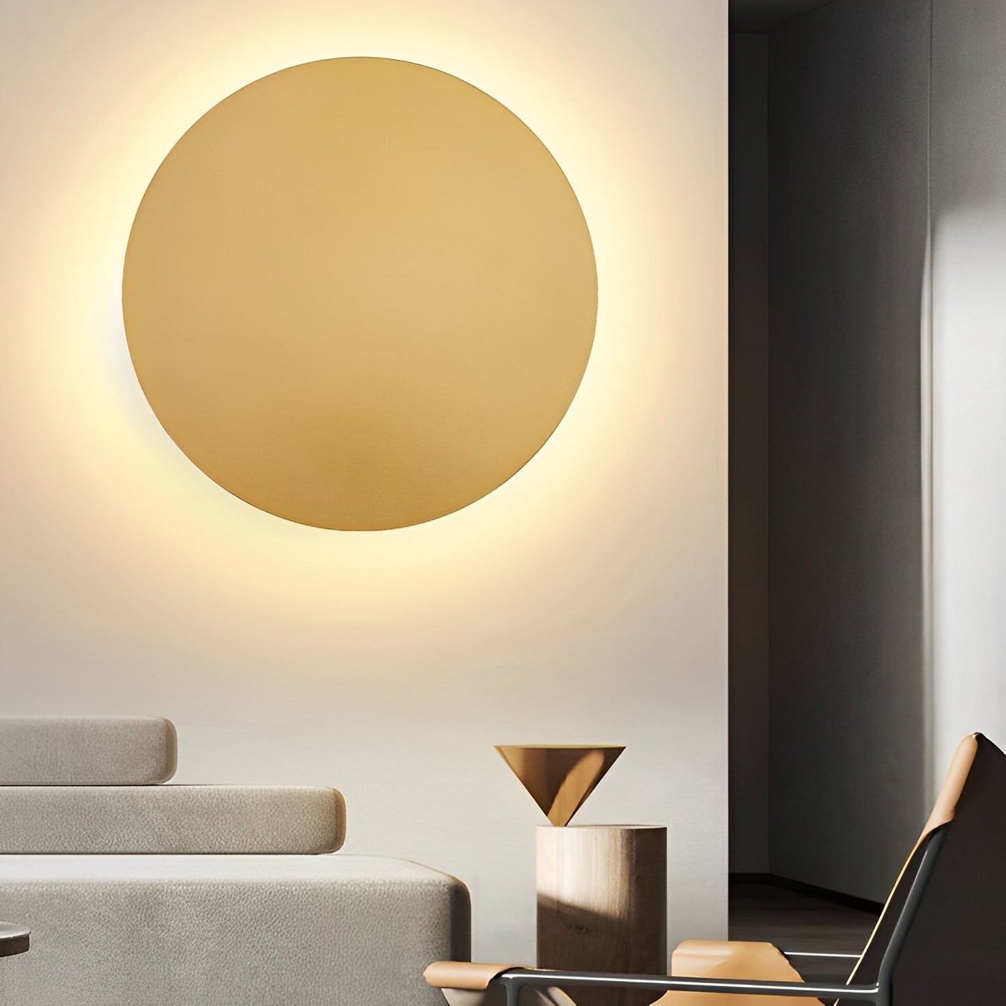 Sylvia – Schicke Wandlampe mit runder Form und warmem Licht