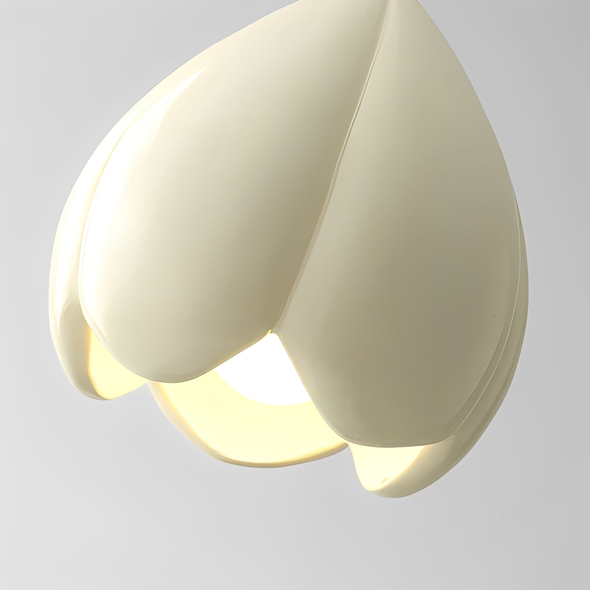 Camille – Hängelampe in Blumenform