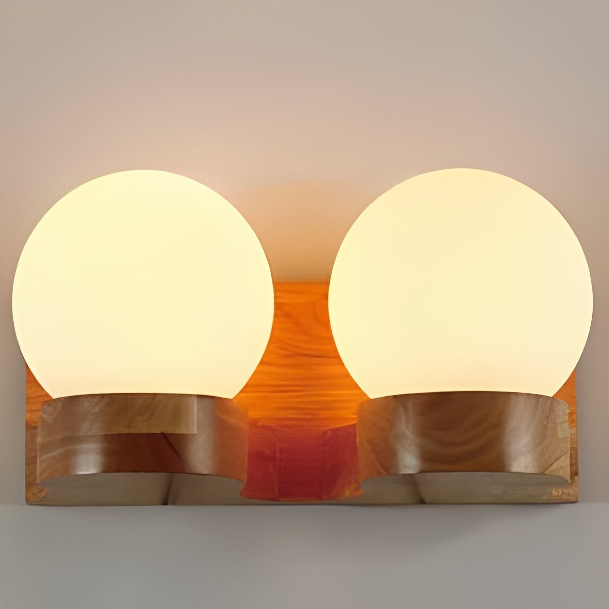 Alvaro – Schicke Holz-Wandlampe