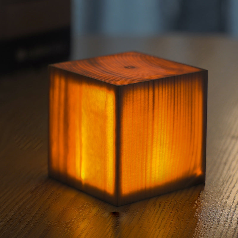 Zyra – Kreative Retro-Lampe mit Berührungssteuerung