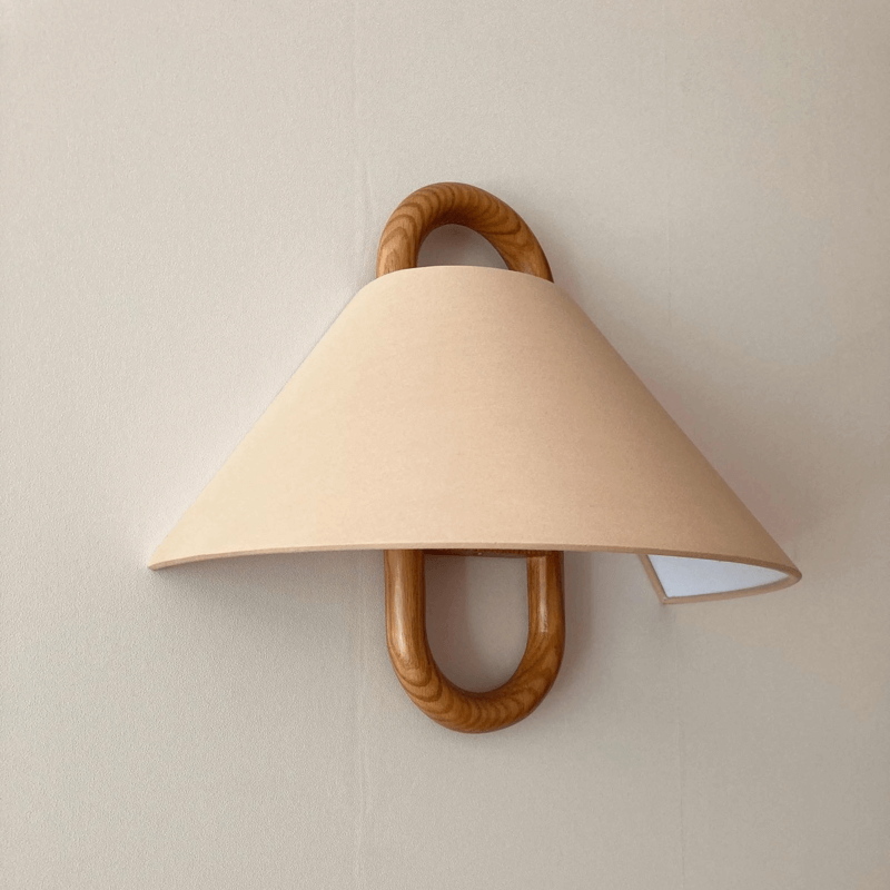 Aurelia – LED Wandlampe aus Buchenholz