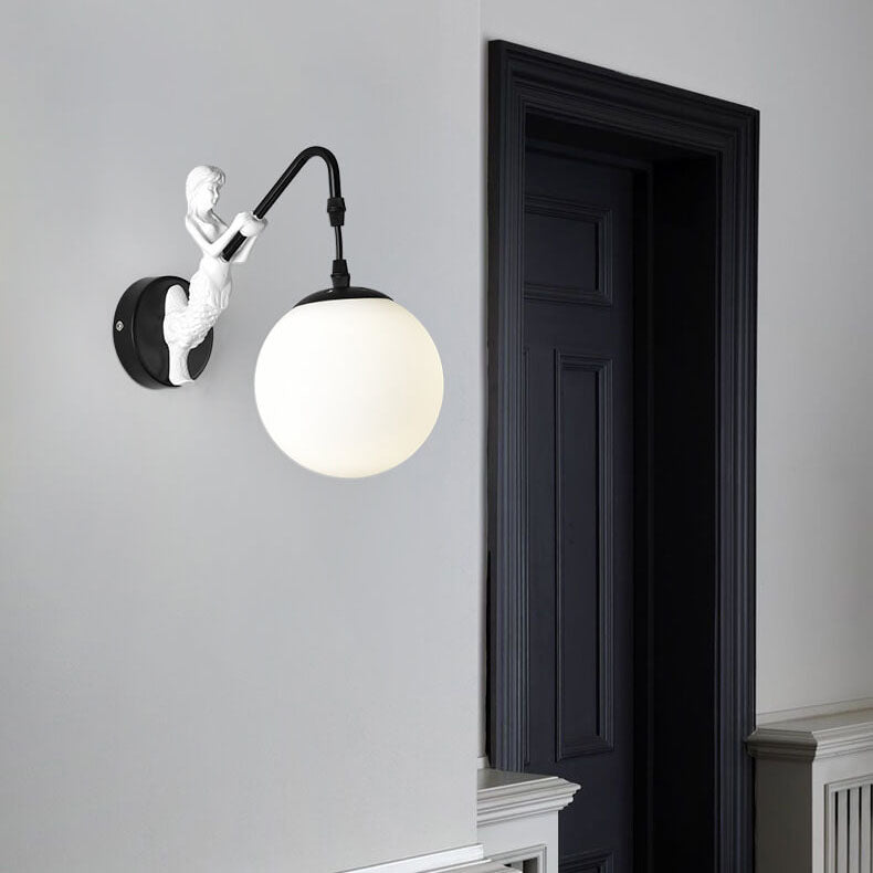 Alodia – Vintage Europäische Wandlampe