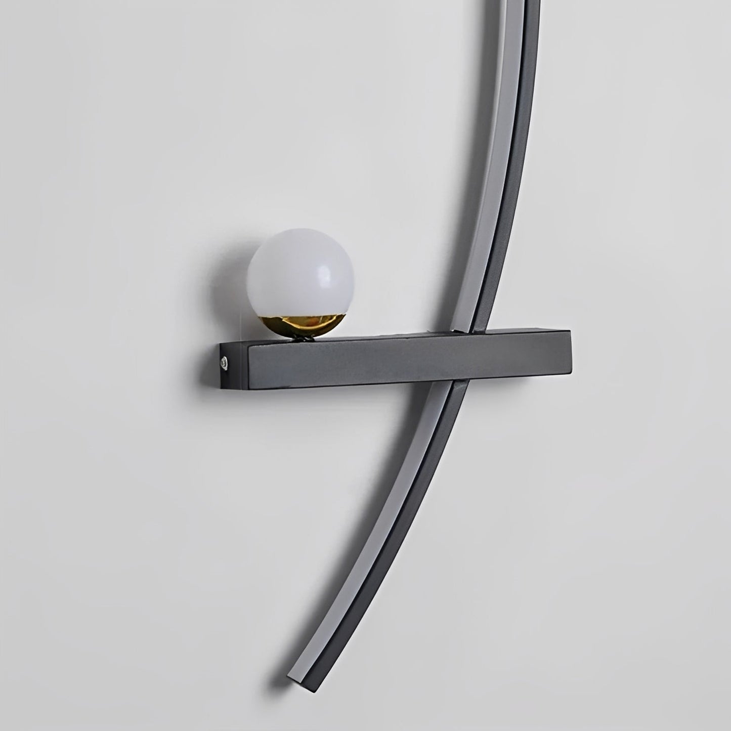 Fineas – Moderne Gitter-Wandleuchte