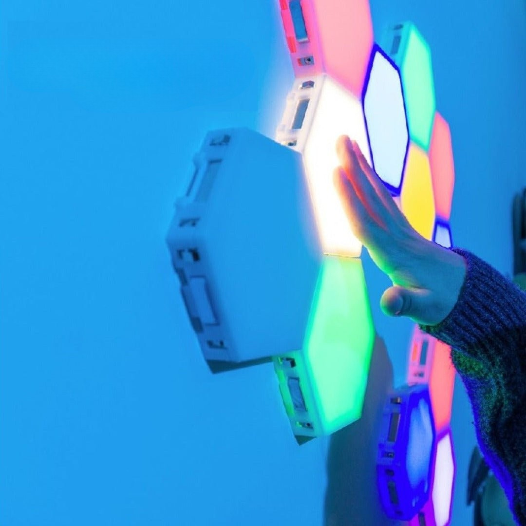 TouchLicht – Modular steuerbare LED-Panels mit Berührungssensor