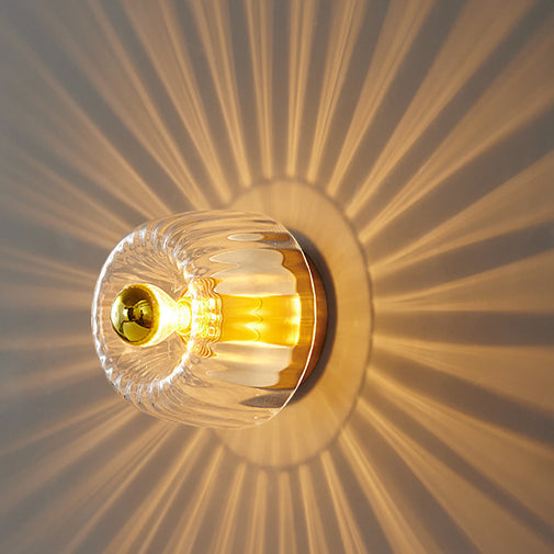Isabelle – Moderne LED-Wandleuchte aus Glas & Metall
