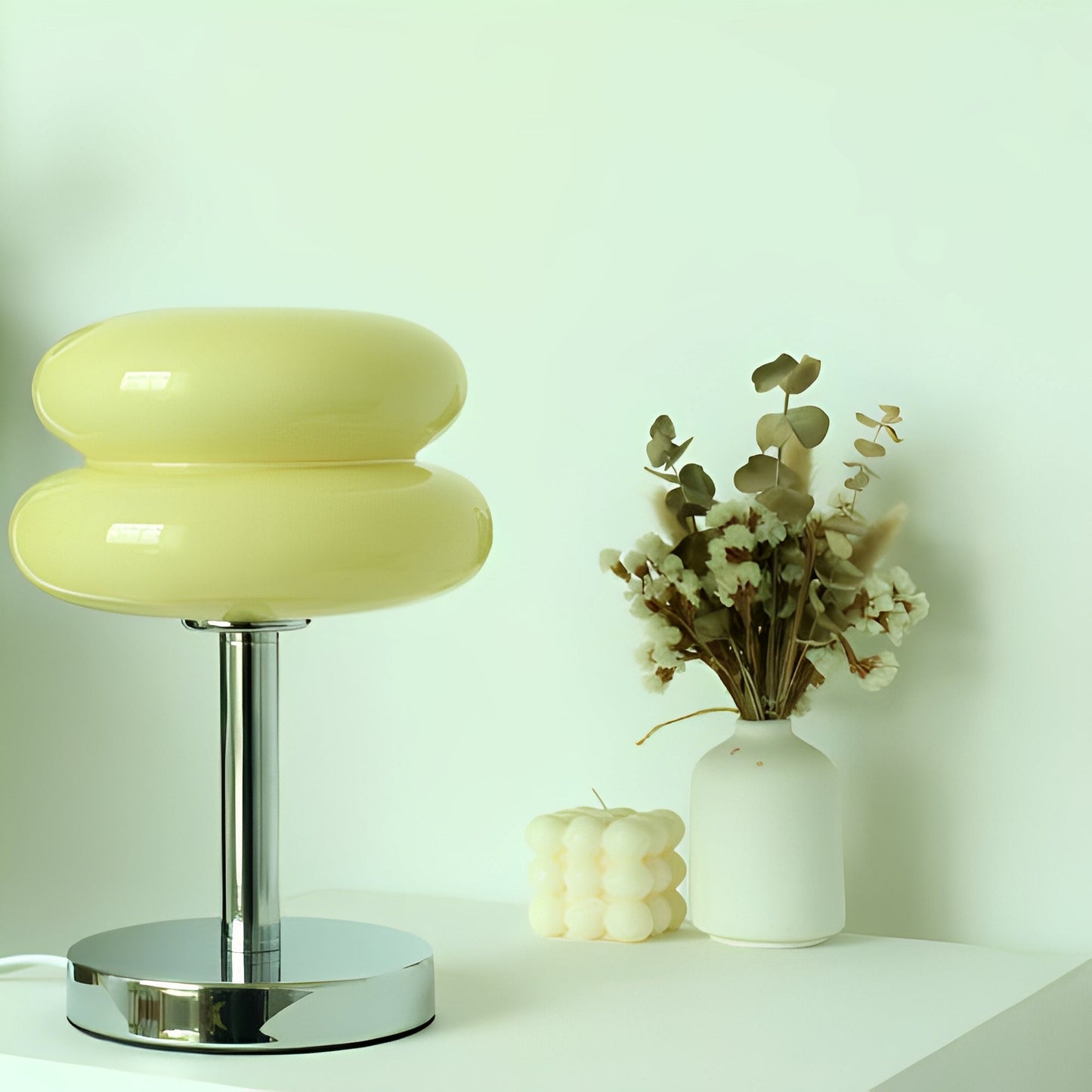 Miyu – Dekorative Glasleuchte im Cream-Design