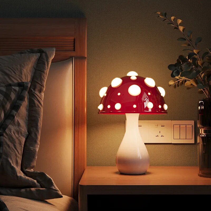 Kira – Dekorative Pilz-Tischlampe mit Dimmfunktion