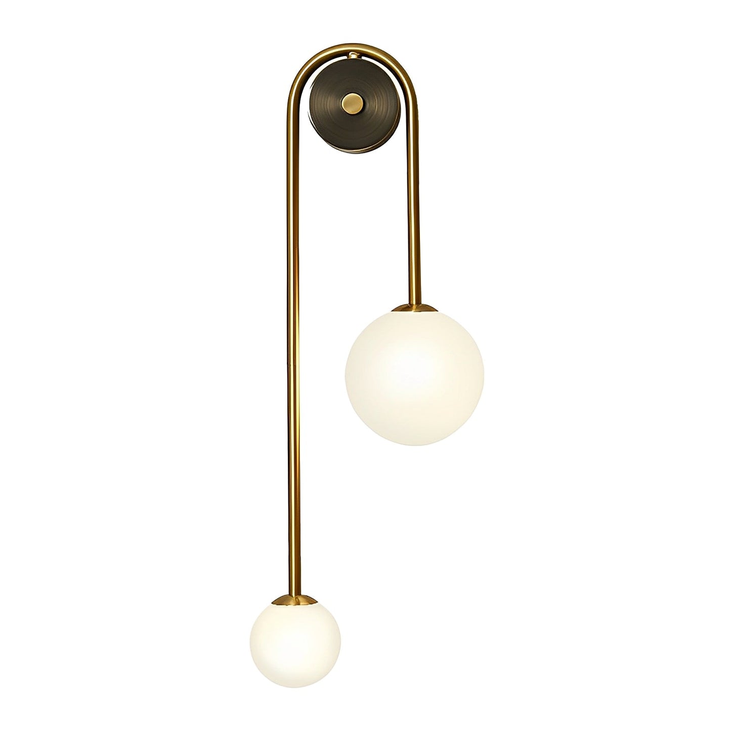 Selene – Wandleuchte aus Messing mit Opalglas