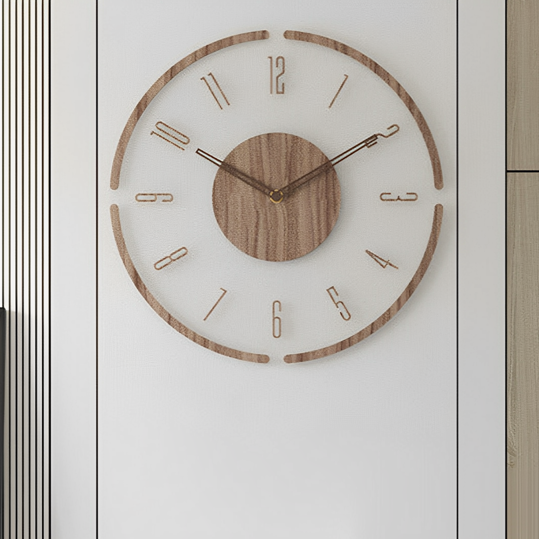Norda – Einfach gestaltete Wanduhr aus echtem Holz im nordischen Stil