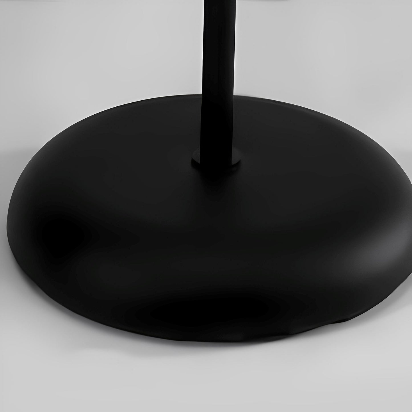 Selene – Schlichte Stehlampe