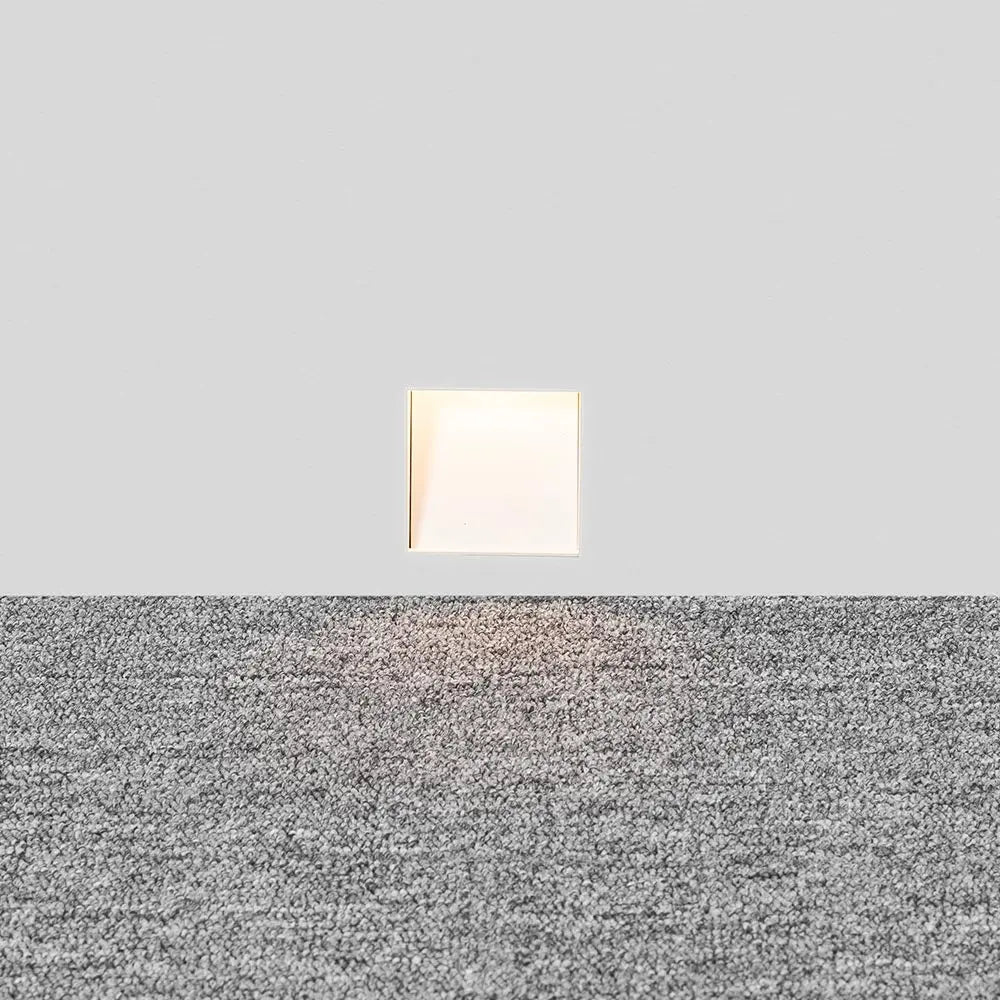 Gregor – Schlichte Treppen Kick Lampe