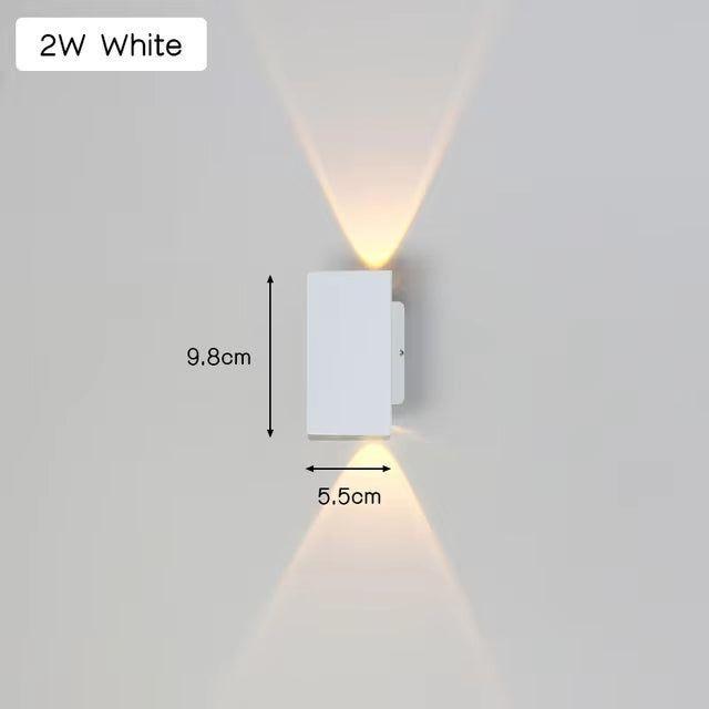 Moderne, minimalistische LED-Wandleuchte