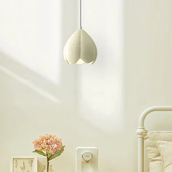 Florine – Hängelampe im französischen Landhausstil für stilvollen, rustikalen Charme