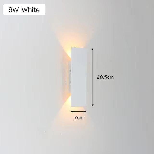 Moderne, minimalistische LED-Wandleuchte