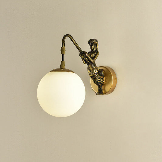 Alodia – Vintage Europäische Wandlampe