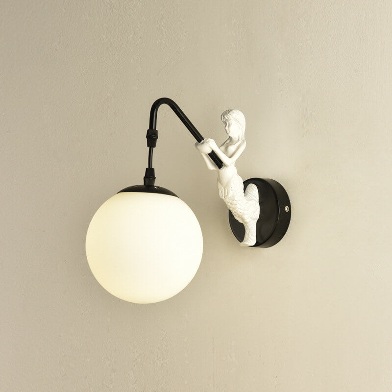 Alodia – Vintage Europäische Wandlampe