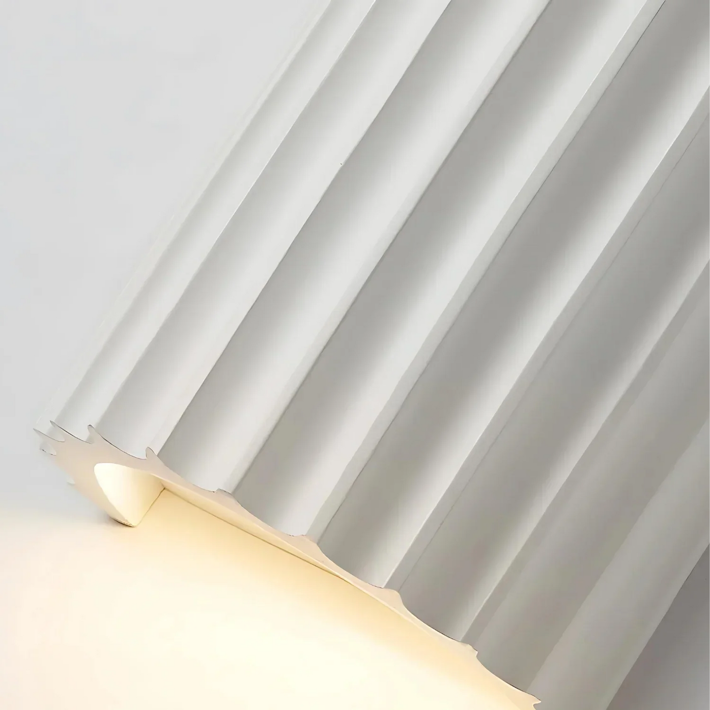 Theo – Nordic Style Resin Wandleuchte