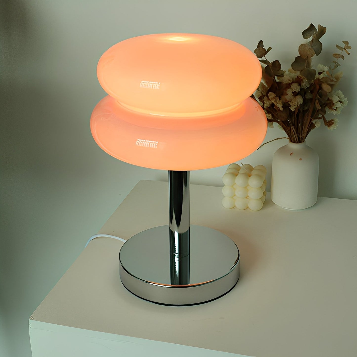 Miyu – Dekorative Glasleuchte im Cream-Design
