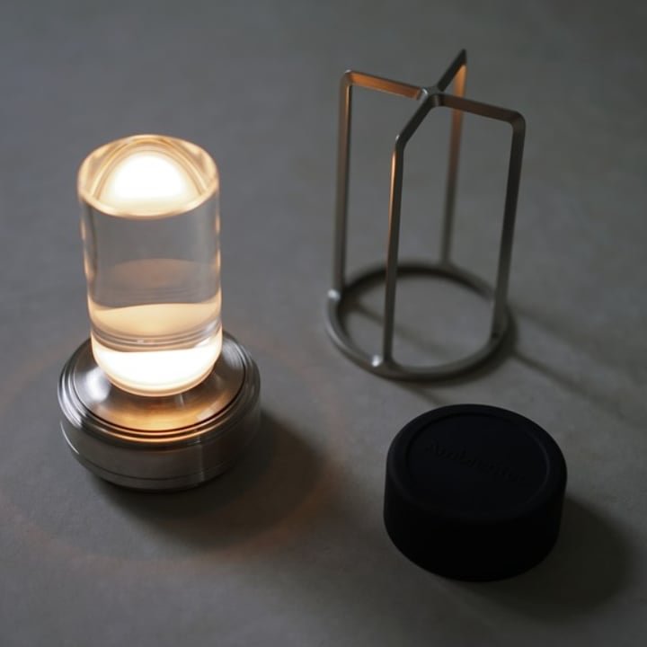 CrystalGlow – Kabellose LED-Kristalllampe im Laternenstil