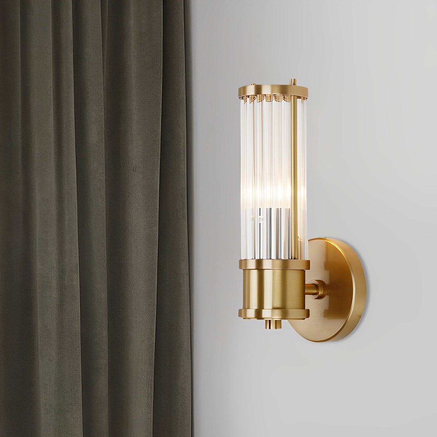 Valeria – Zeitgemäße Wandlampe mit Kristallzylinder