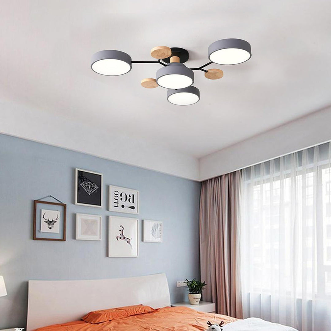Lina – Kunstvolle Deckenlampe aus Metall und Holz