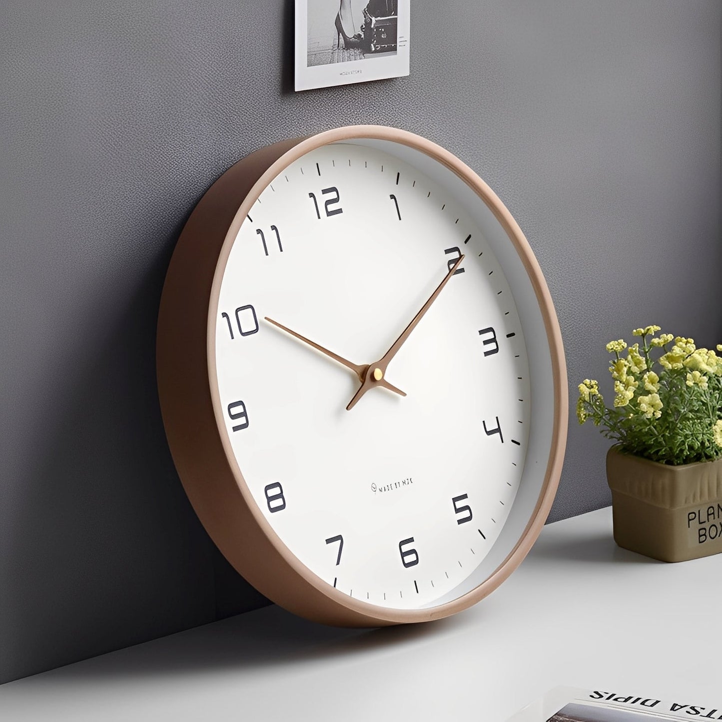 Alden – Wanduhr aus Holz