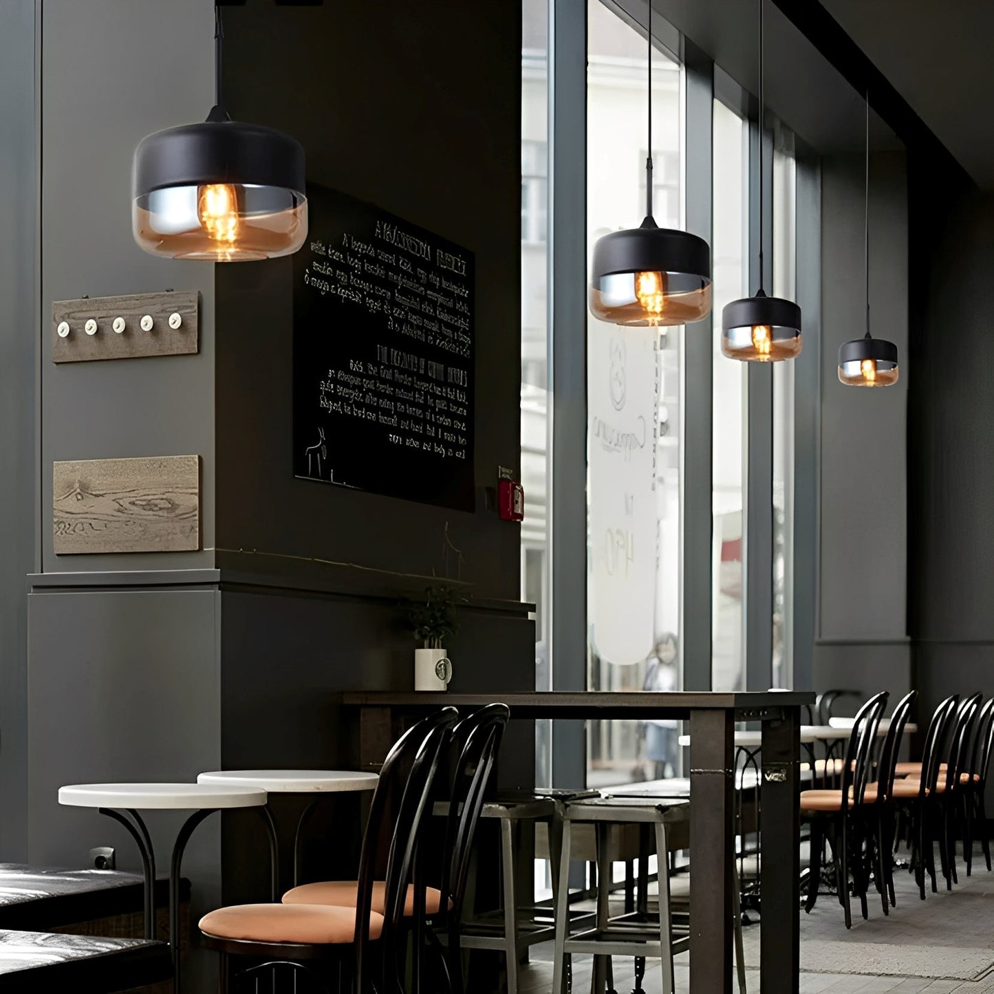 Amira – Industrieller Glas-Luster