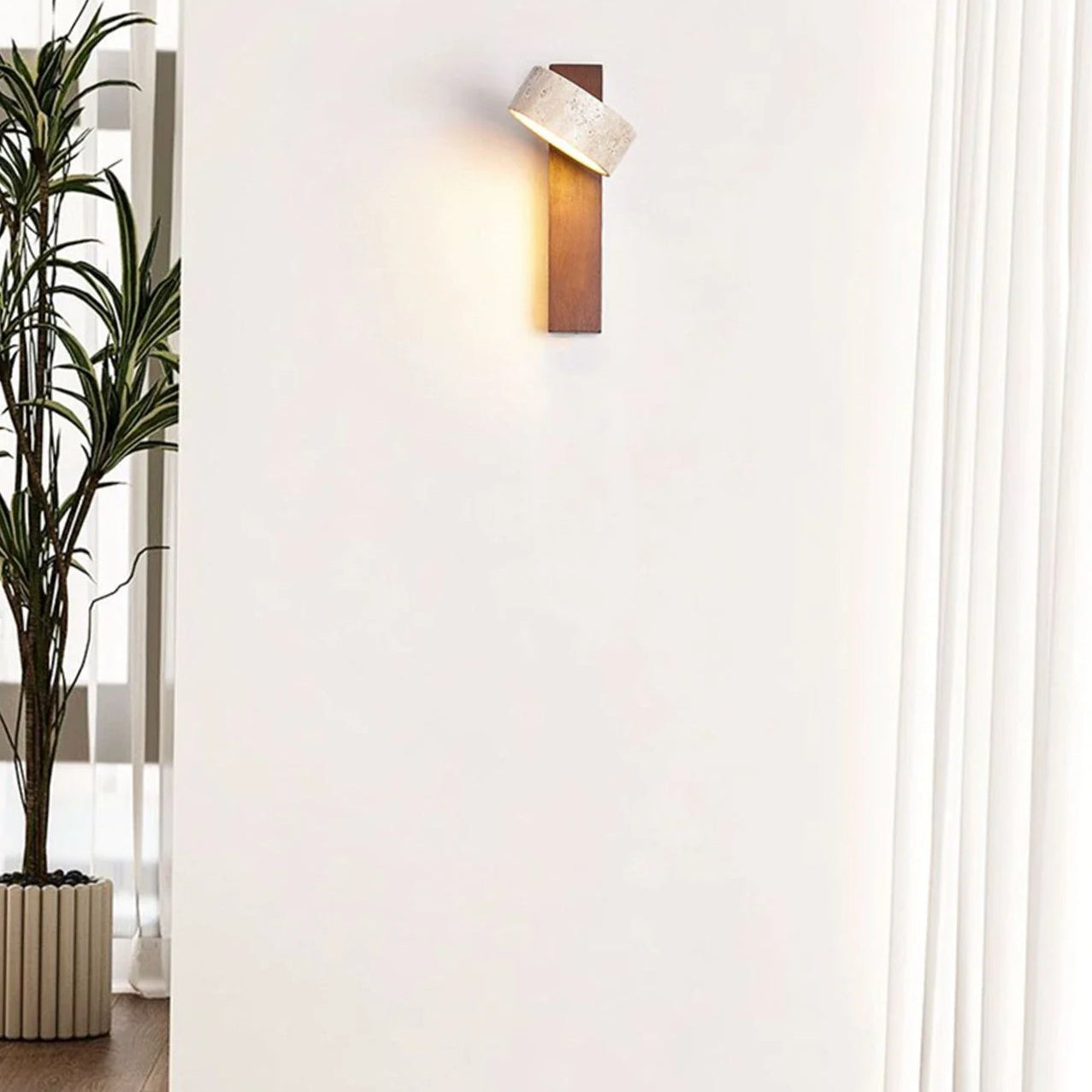 Kiyomi – Japanische LED-Leuchte für die Wand