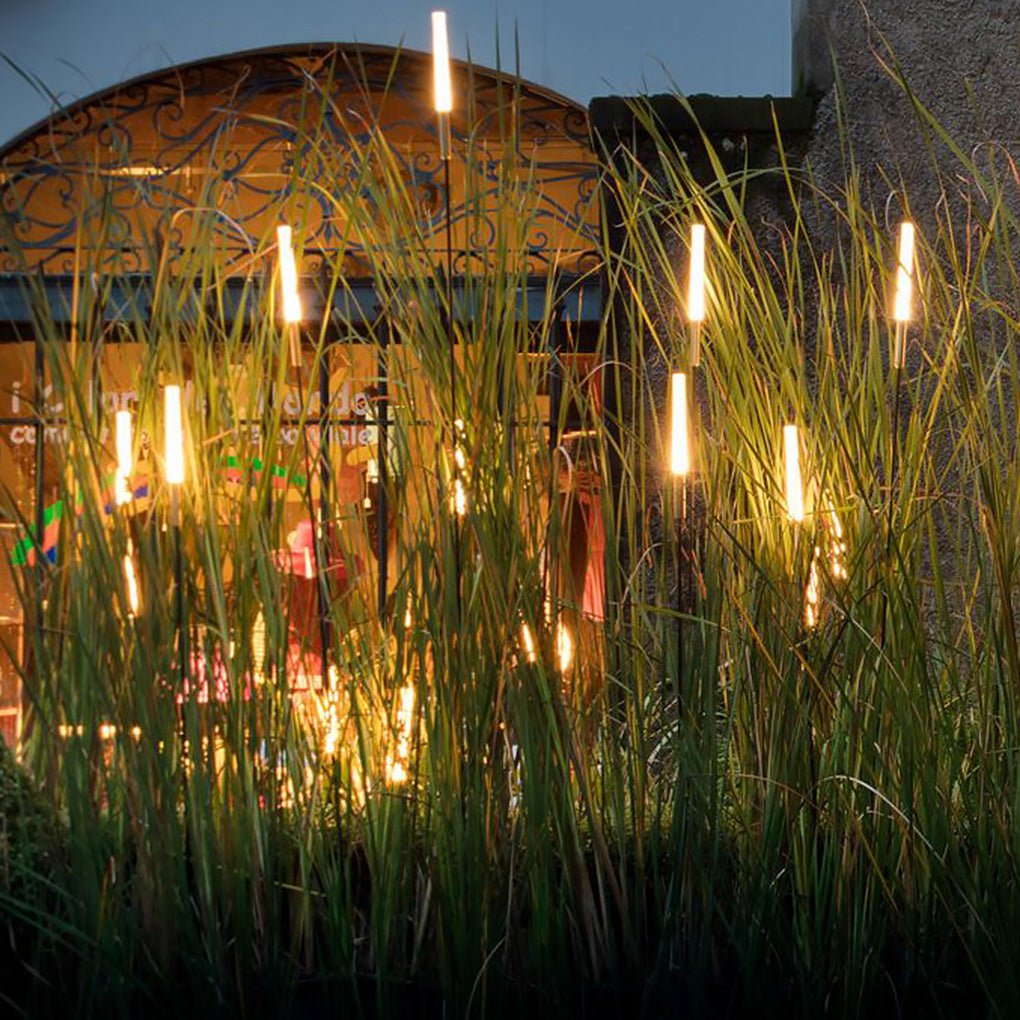 Florin – Mit Solar betriebene Gartenleuchte in Schilfrohr-Optik