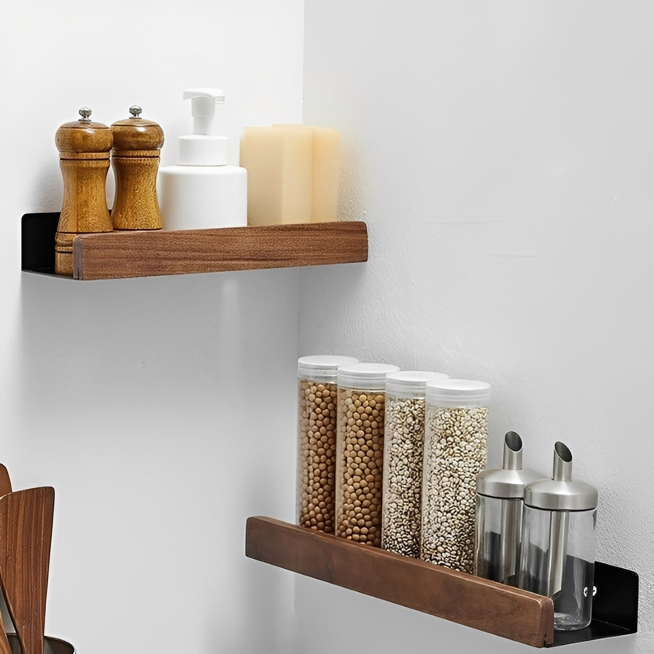 Troy – Elegantes Badezimmeregal aus Massivholz ohne Bohren