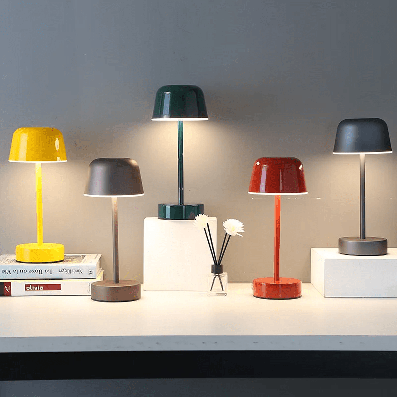 PrismaGlanz – Farbwechselnde LED-Lampe mit pulsierendem Lichtspiel
