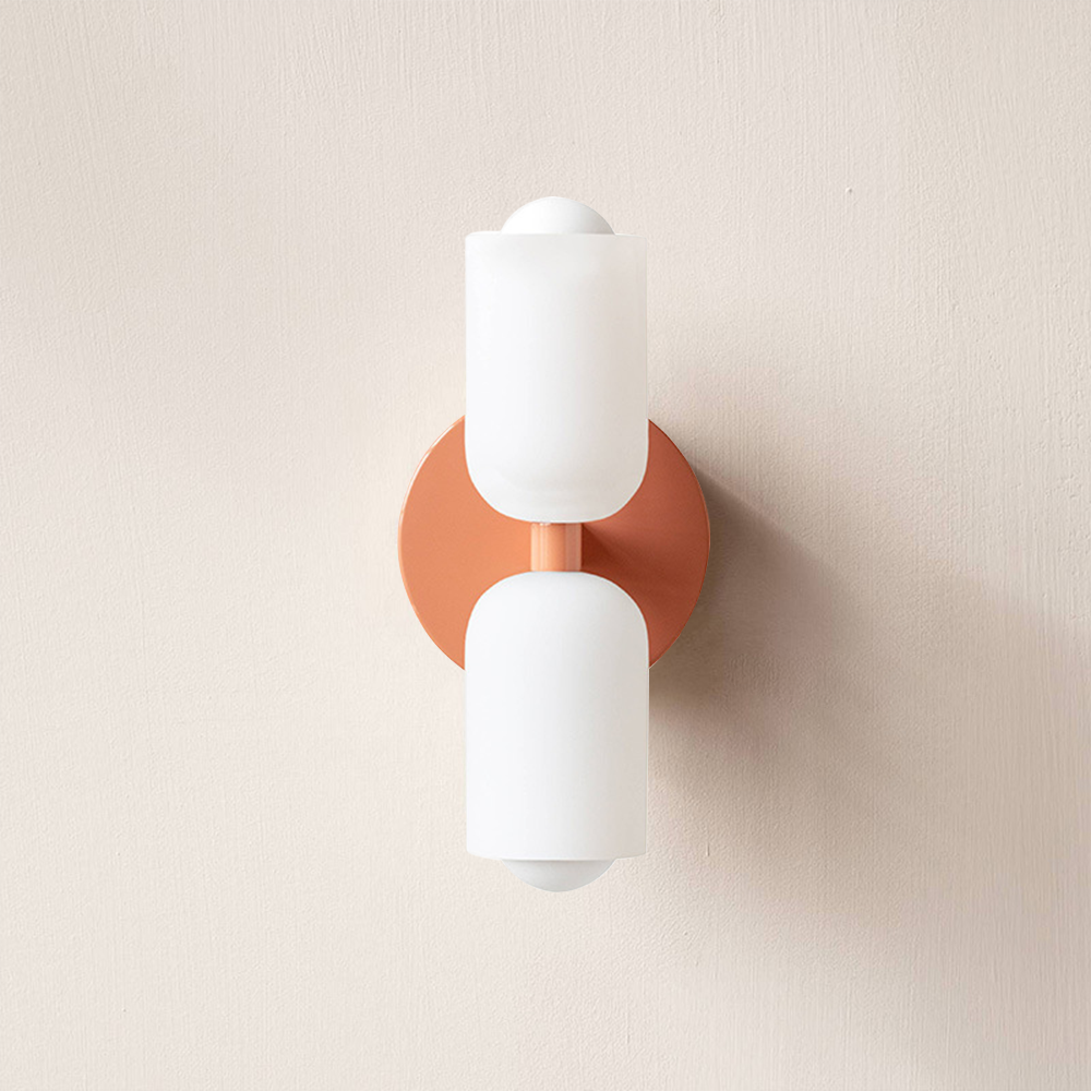 Elodie – Moderne cremefarbene Wandlampe mit zwei Köpfen
