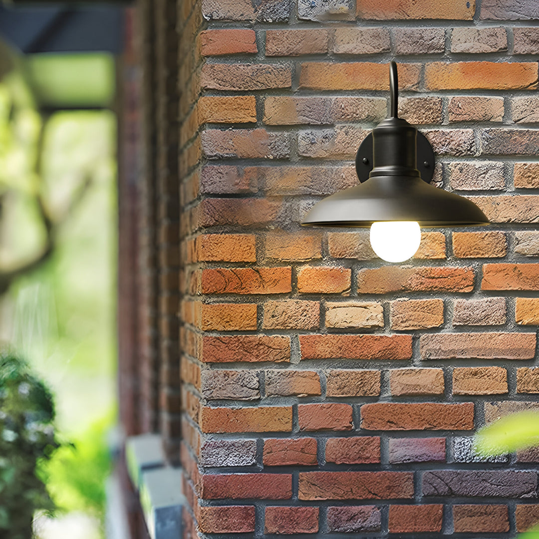 Lean – Retro Eisen Wandlampe