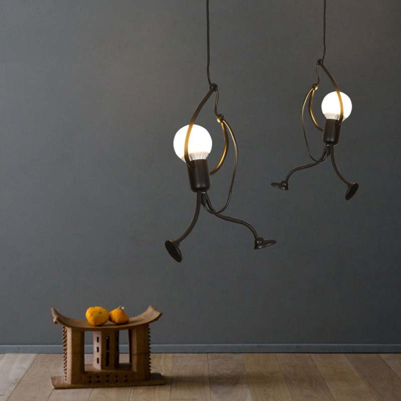 IronRetro – Industrielle Tischlampe im Superhelden-Look