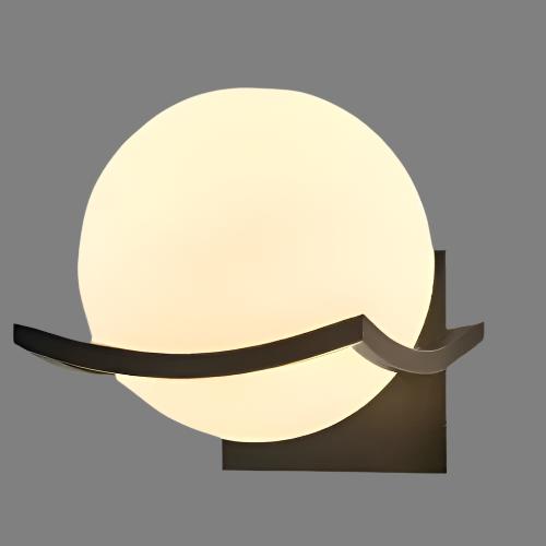 Nolan – Moderne LED-Wandlampe aus Glas
